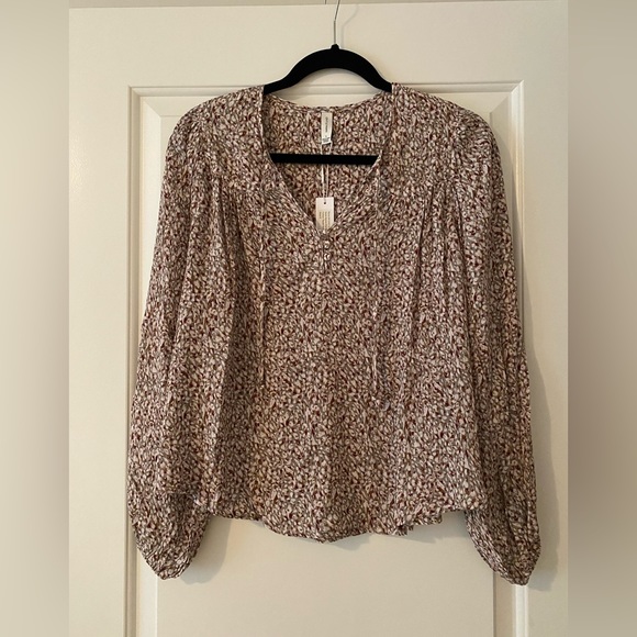 Gentle Fawn Blouse - Picture 3 of 6